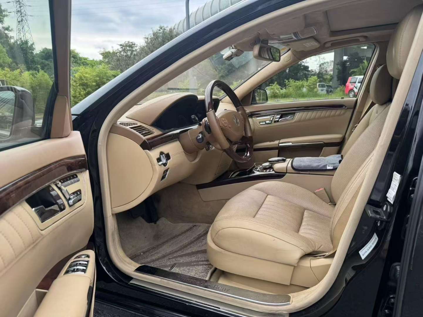 Mercedes-Benz S-Class 7