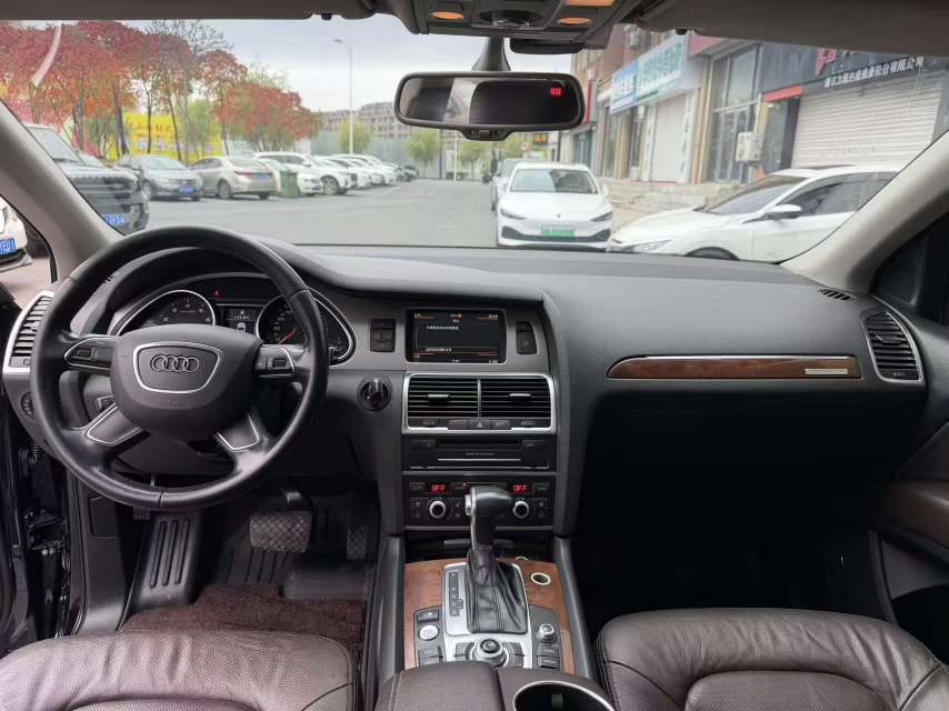 Audi Q7 2015 3.0T AWD Fully Loaded 5