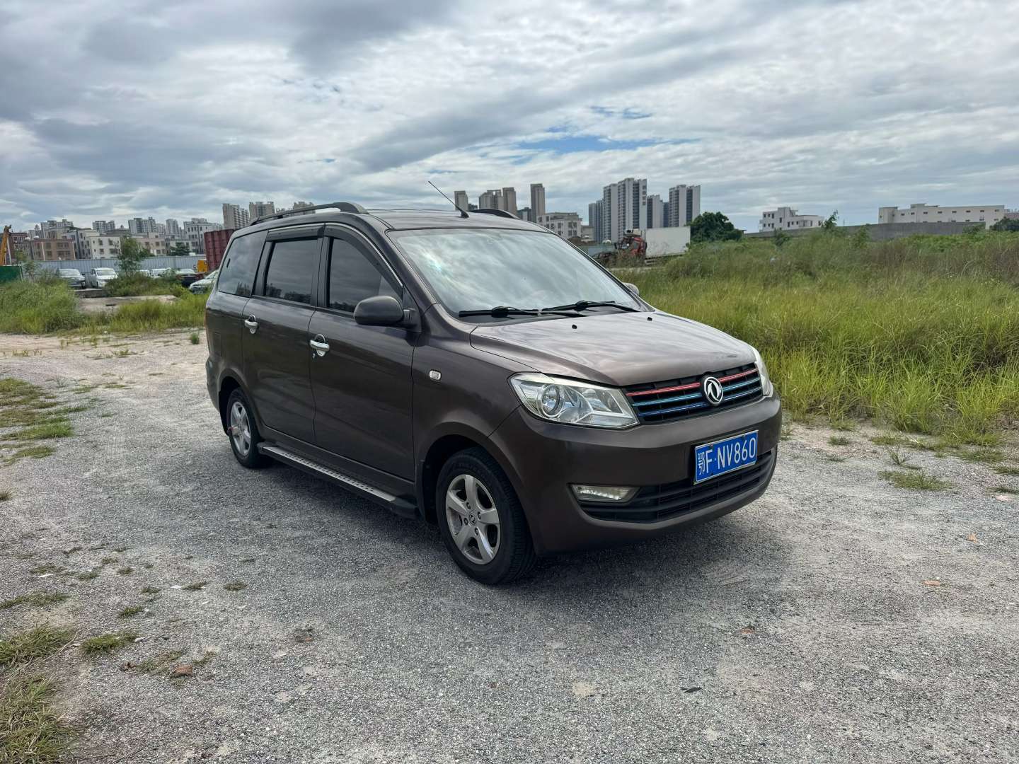 Dongfeng Fengguang 1.3L Manual 7-seater 3