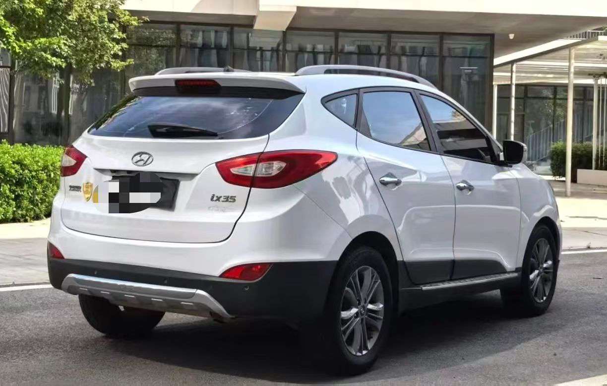 Hyundai ix35 2014 Automatic with Sunroof 9