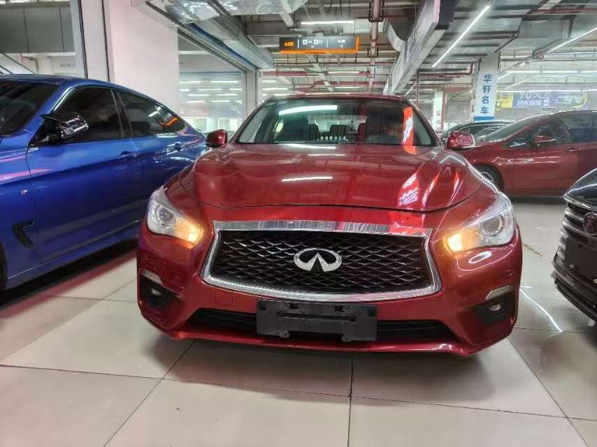 Infiniti Q50L