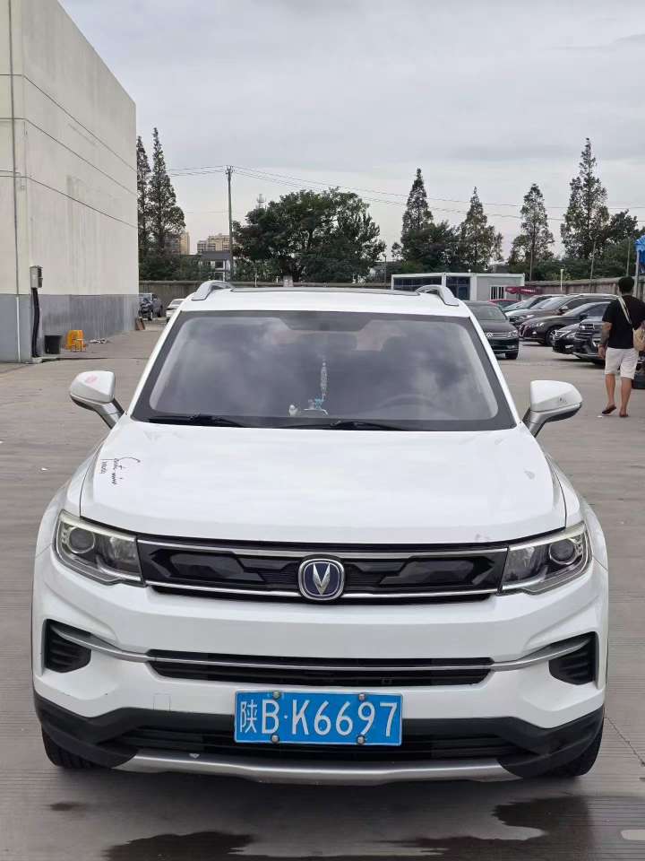 Changan CS35 PLUS 2019 Manual Sunroof 2