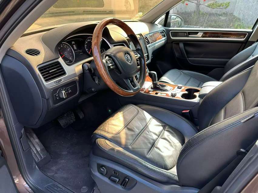 Volkswagen Touareg 2012 High Trim 3