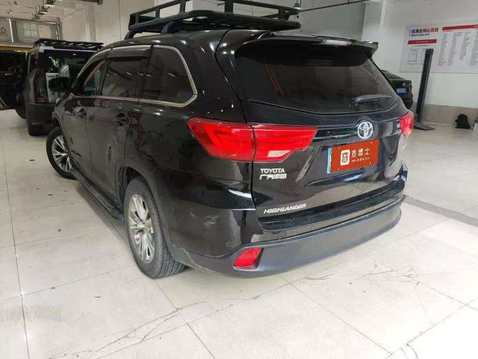 Toyota Highlander 2016 2.0T AWD Elite 7-Seater 3