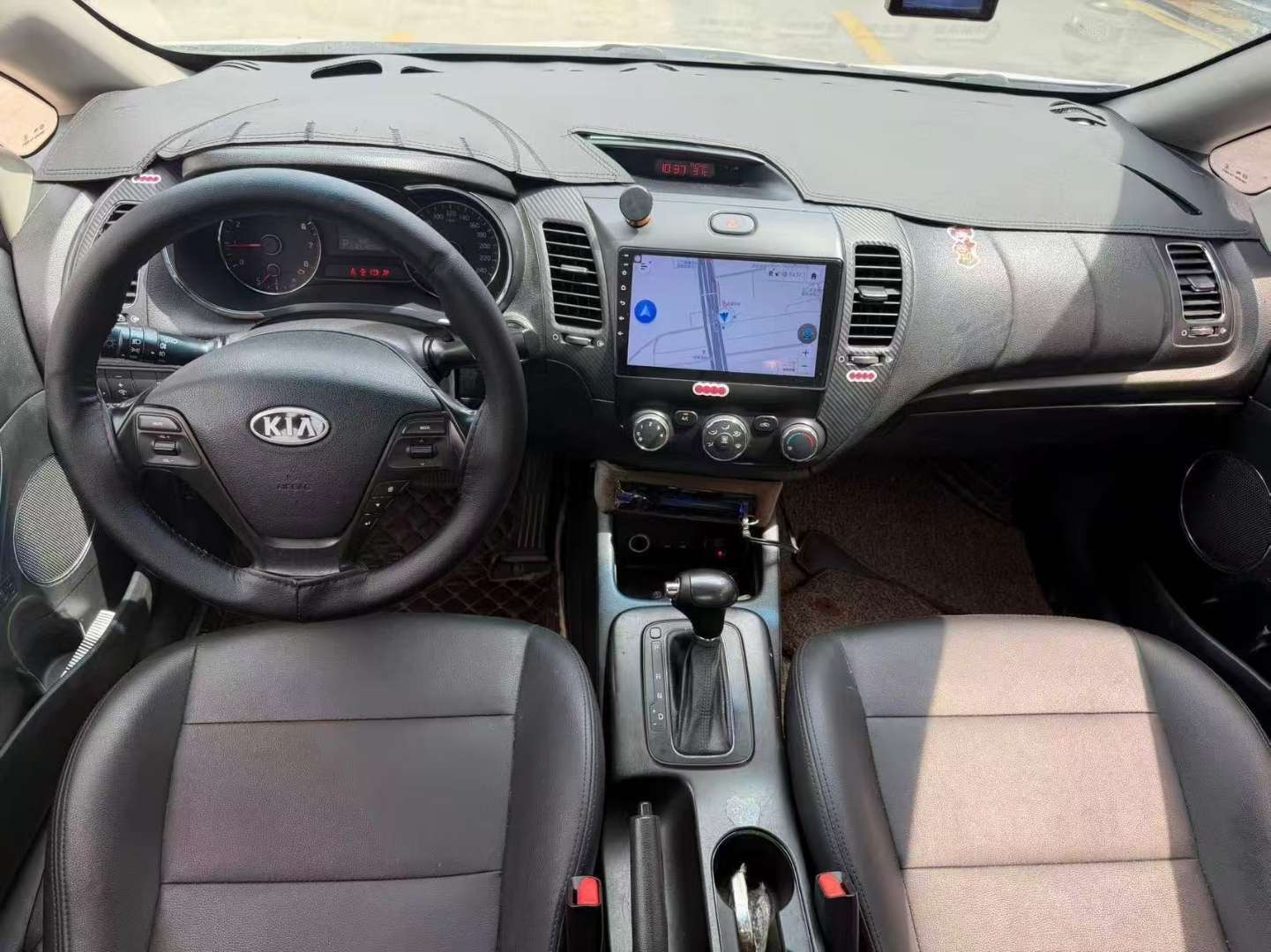 Kia K3 6