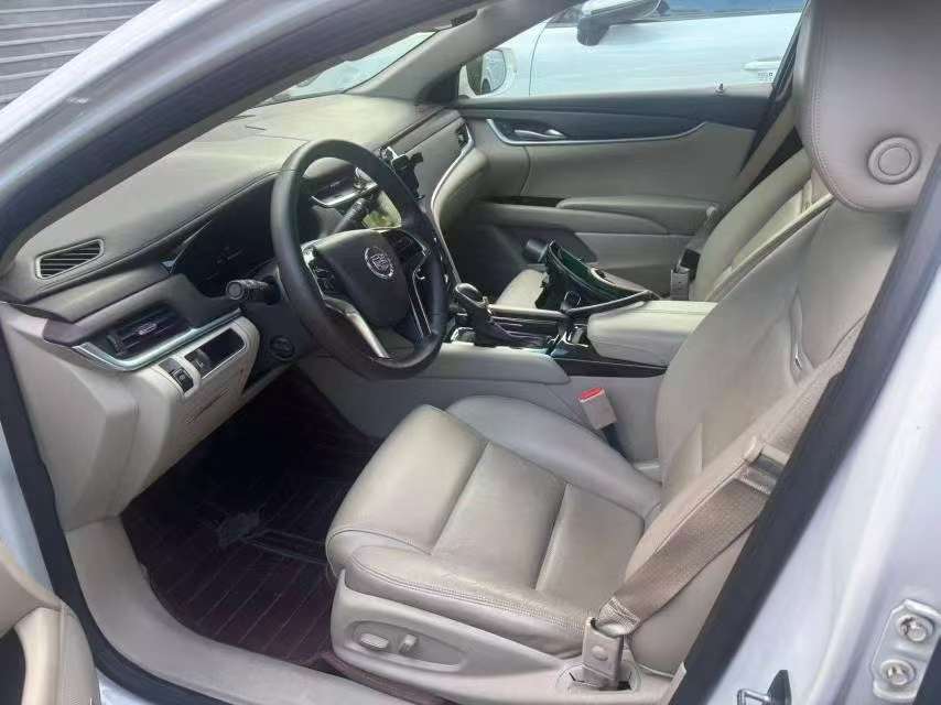 Cadillac XTS 28T Elite 4