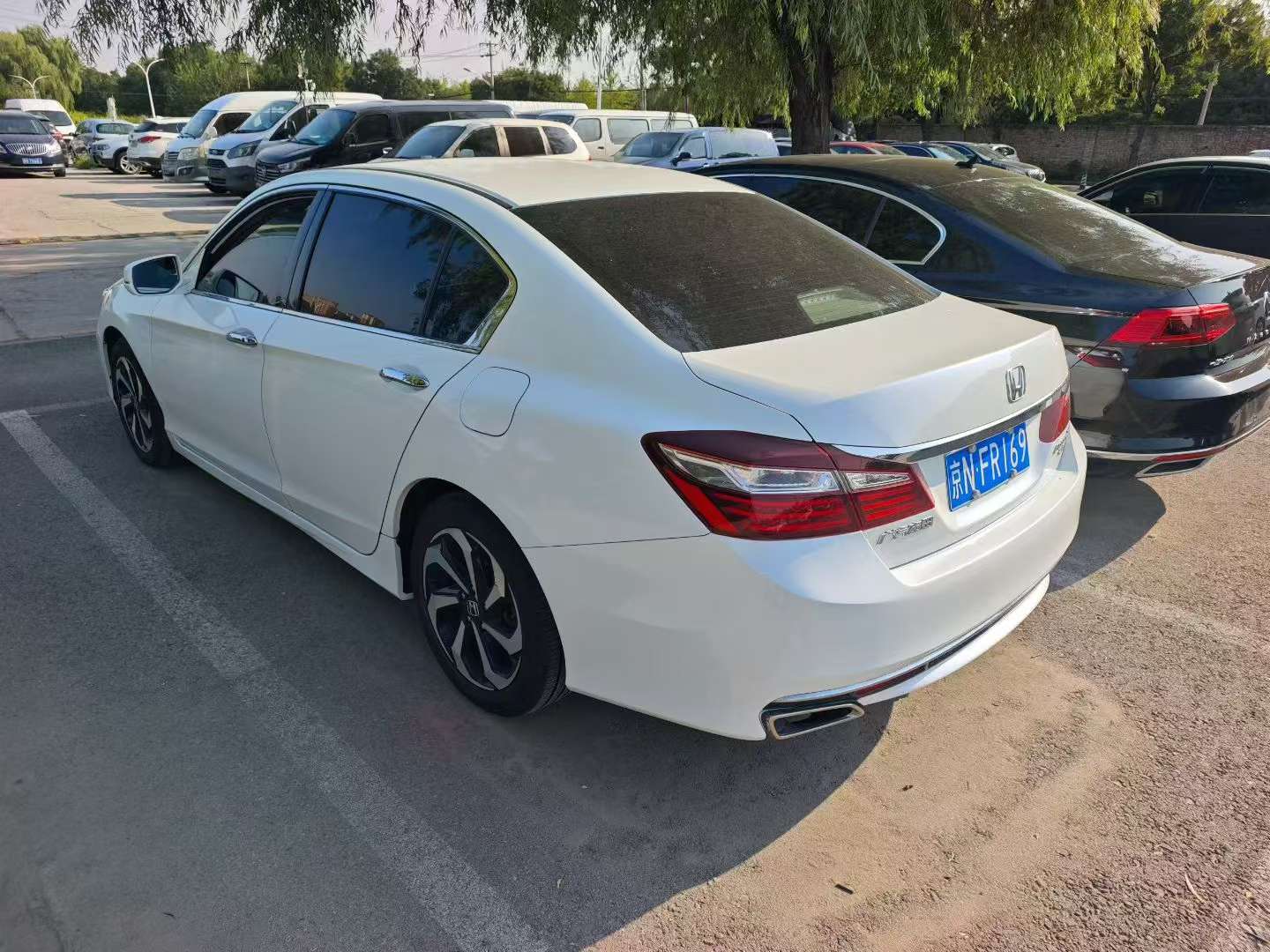 Honda Accord 2.4L Luxury 5