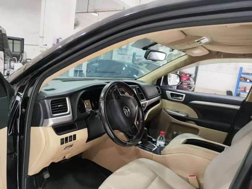 Toyota Highlander 2016 2.0T AWD Elite 7-Seater 8