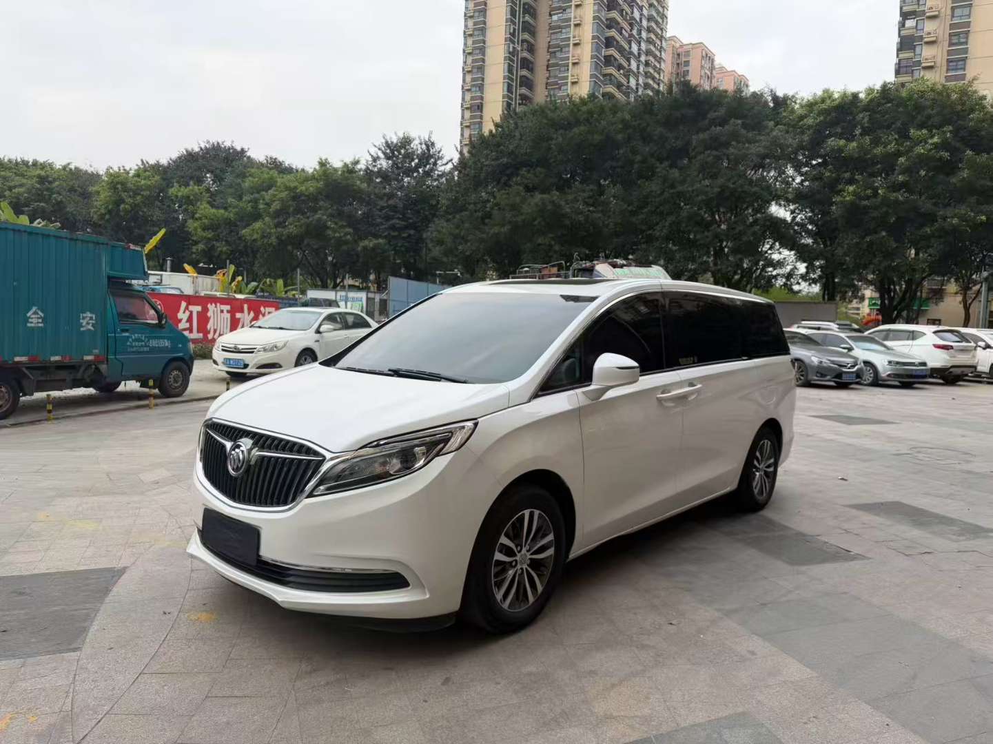 Buick GL8 Comfort ES 2.0T Automatic 2