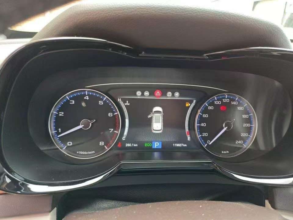 Trumpchi GS8 2WD Luxury Smart Connectivity Edition 3