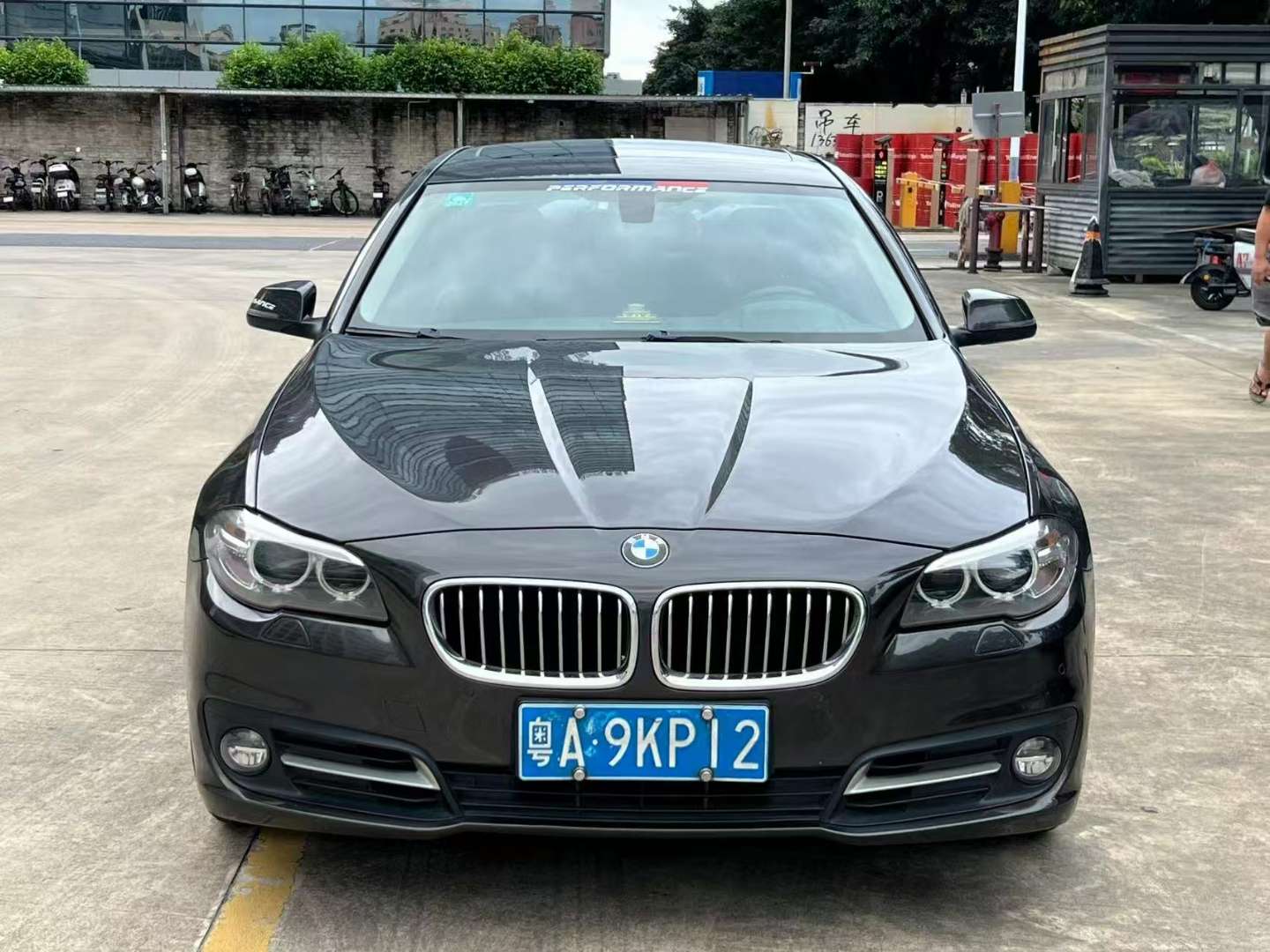 BMW 5 Series 520Li Elegant Edition 2.0T