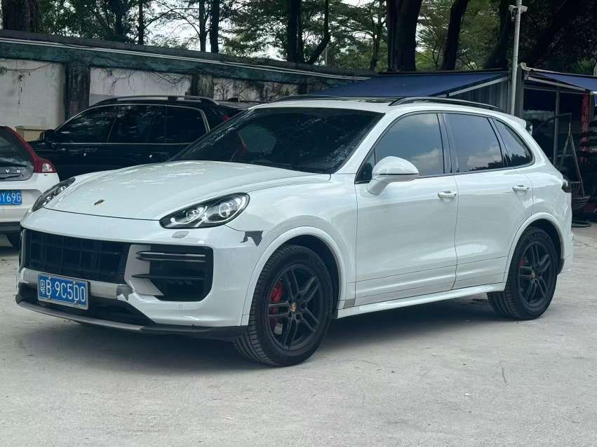 Porsche Cayenne 3.0T AWD 3