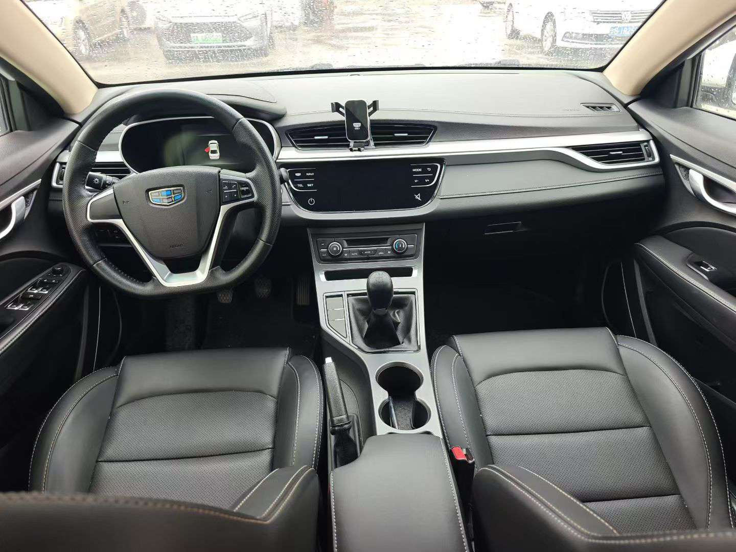 Geely Emgrand 1.5L Manual with Sunroof 4