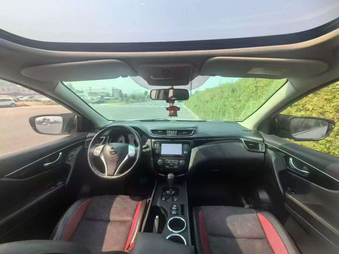 Nissan Qashqai 2.0L 5