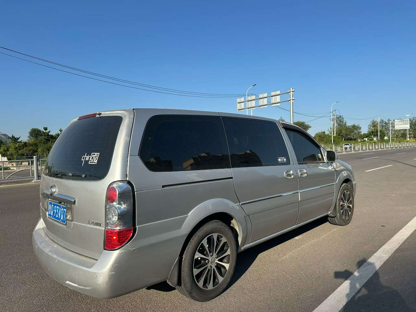 Buick GL8 5