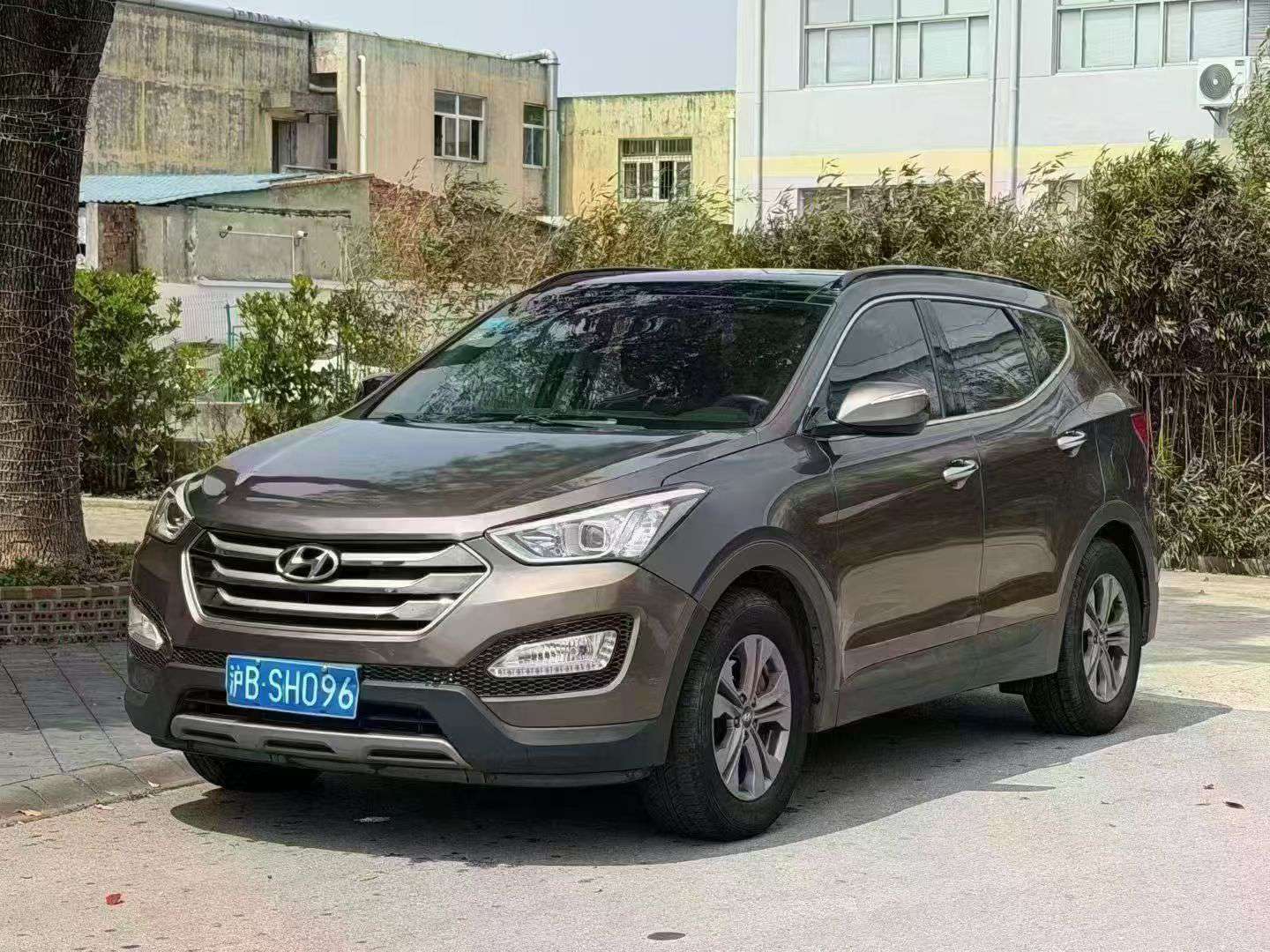 Hyundai Santa Fe 2.0T Automatic Sunroof 5-Seat 2