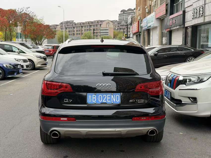 Audi Q7 2015 3.0T AWD Fully Loaded 7