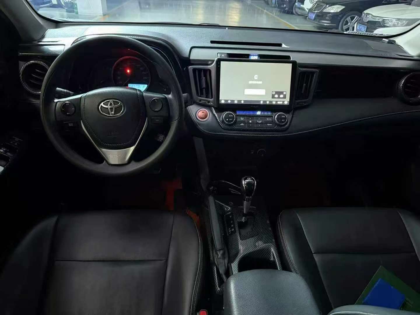 Toyota RAV4 6