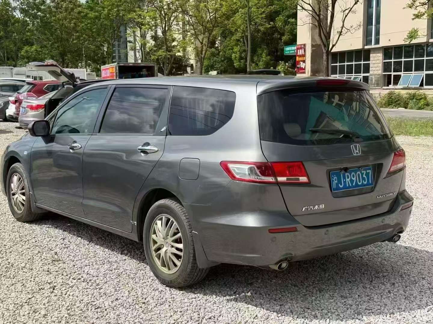 Honda Odyssey 2.4 Automatic 9