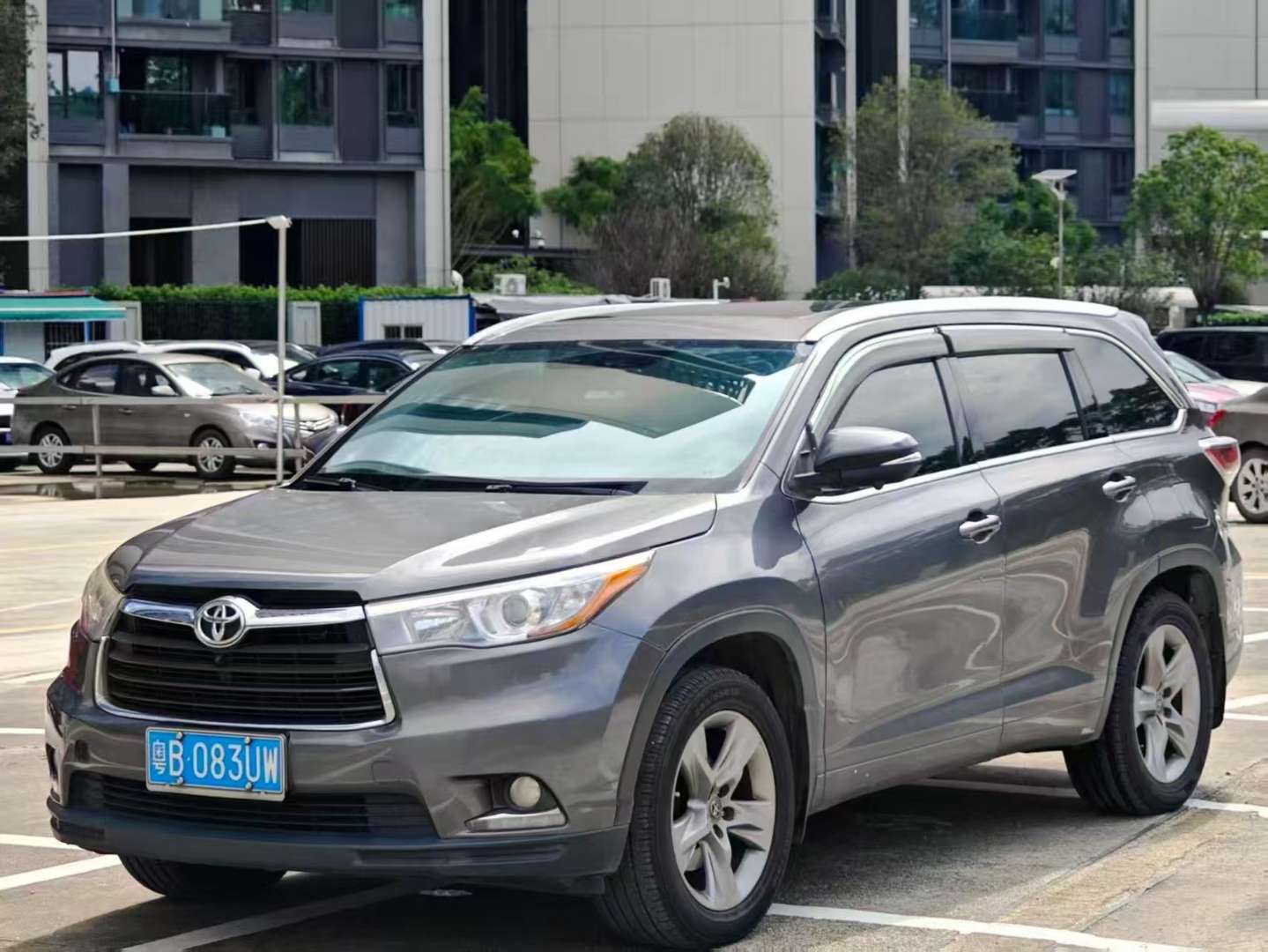 Toyota Highlander 2015 AWD 7-Seat Luxury Edition