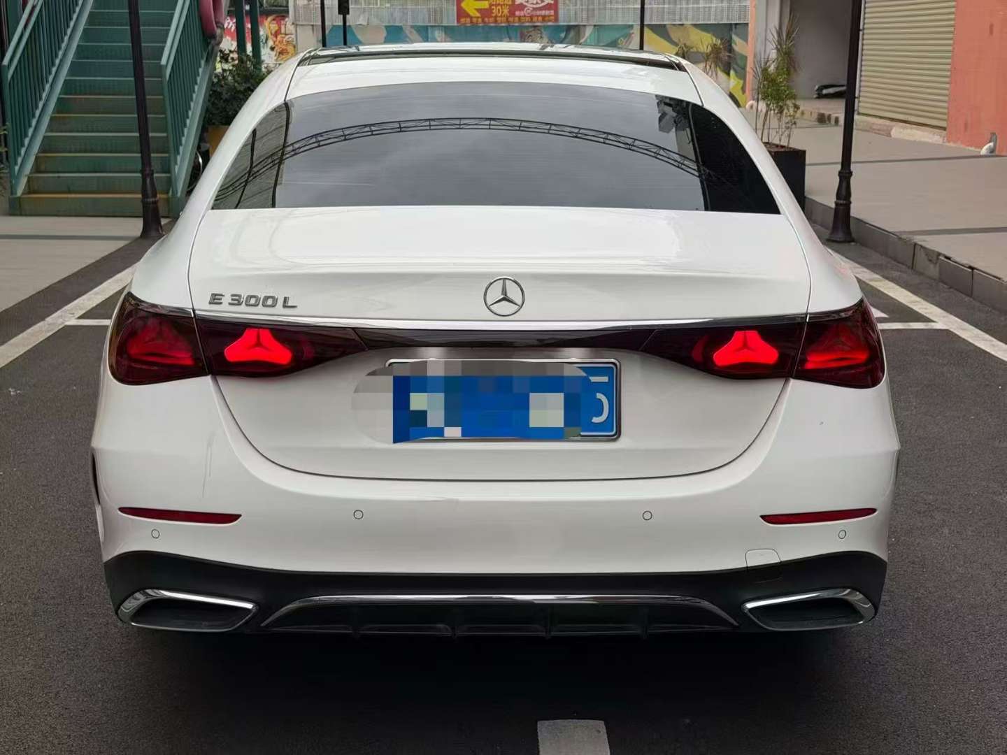 Mercedes-Benz E-Class E300L Facelift Sport Luxury 2.0T 3