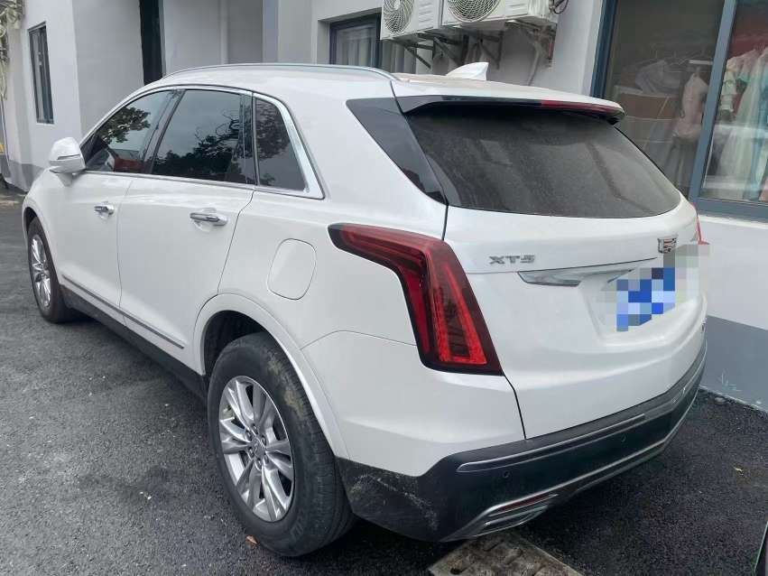 Cadillac XT5 2.0T FWD Luxury 9