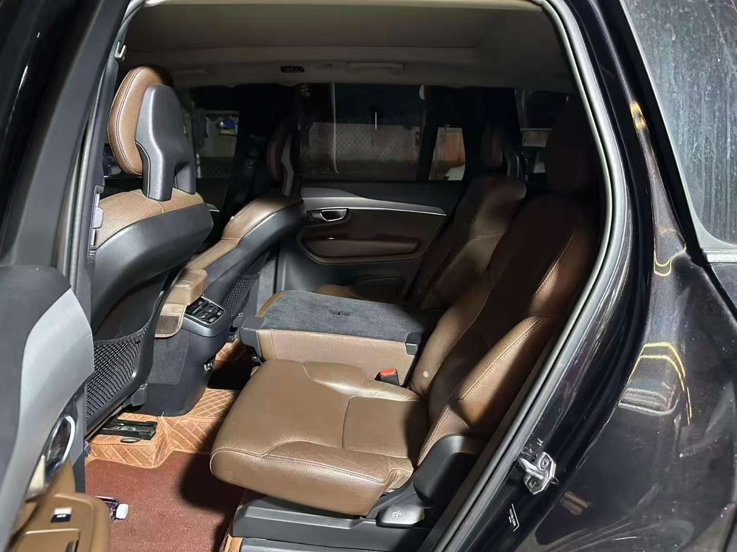 Volvo XC90 T5 Zhixing Luxury Edition 7-Seater 3