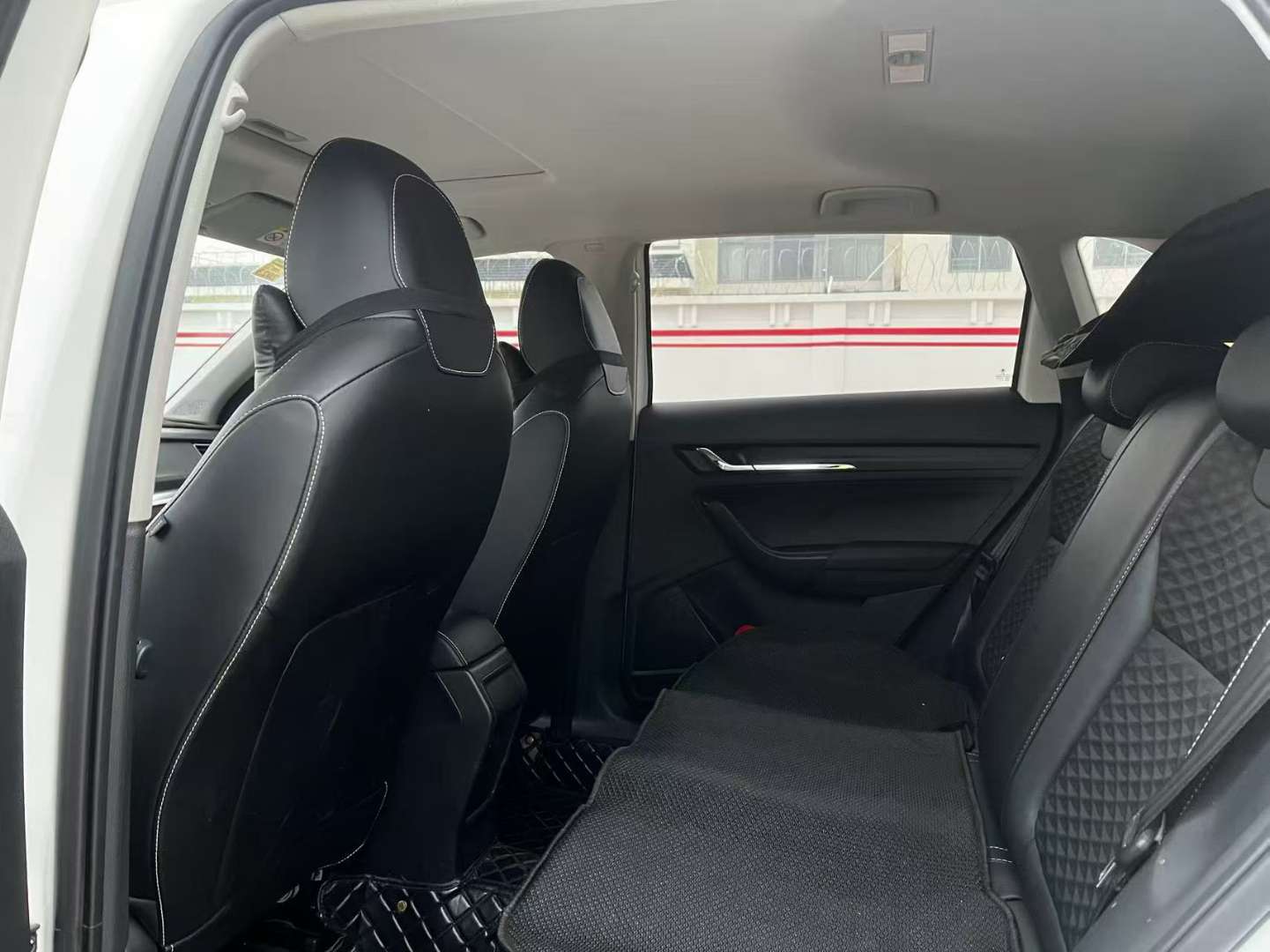Skoda Kamiq 1.5L Automatic Comfort Sunroof 5