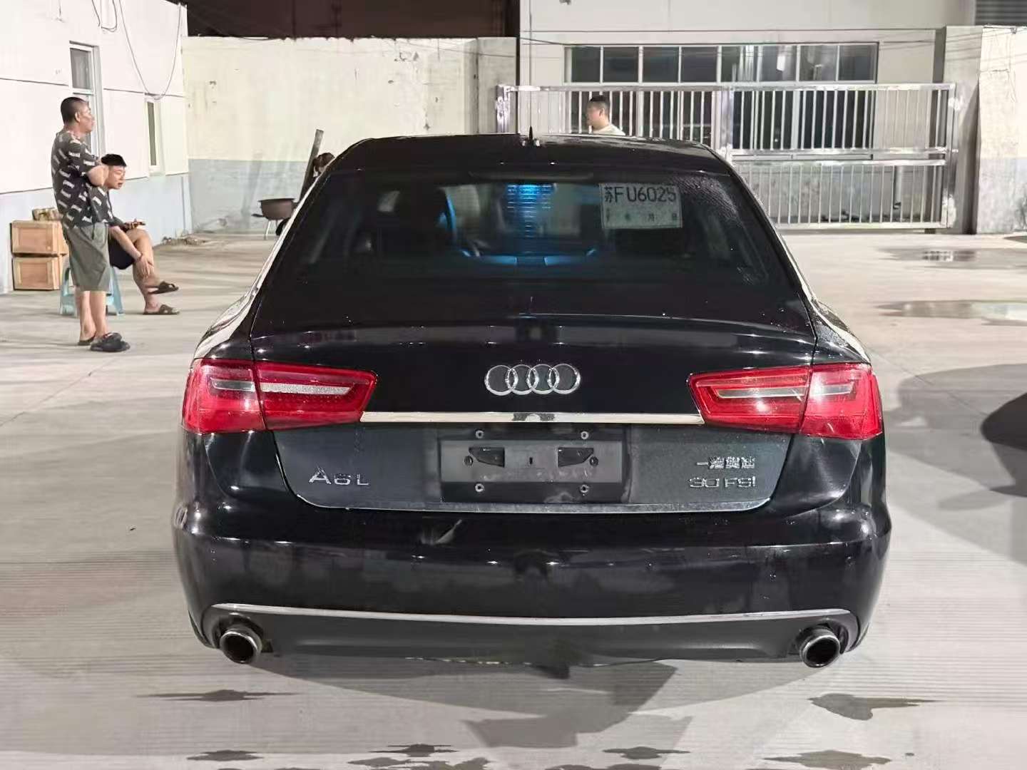 Audi A6 2.5L Automatic Sunroof Four-Seat Heating Hot/Cold Cup Holder 7