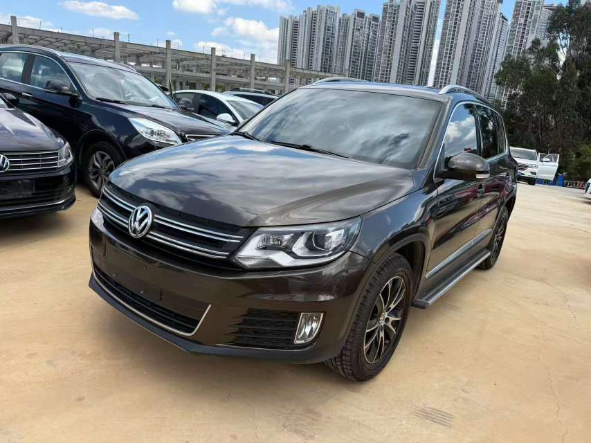 Volkswagen Tiguan 1.8T Automatic 2