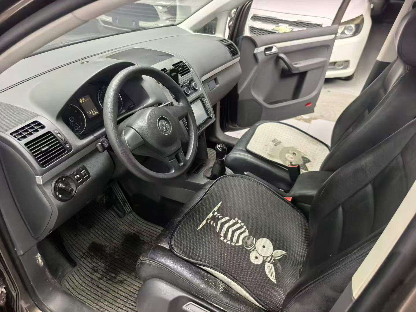 Volkswagen Touran 6
