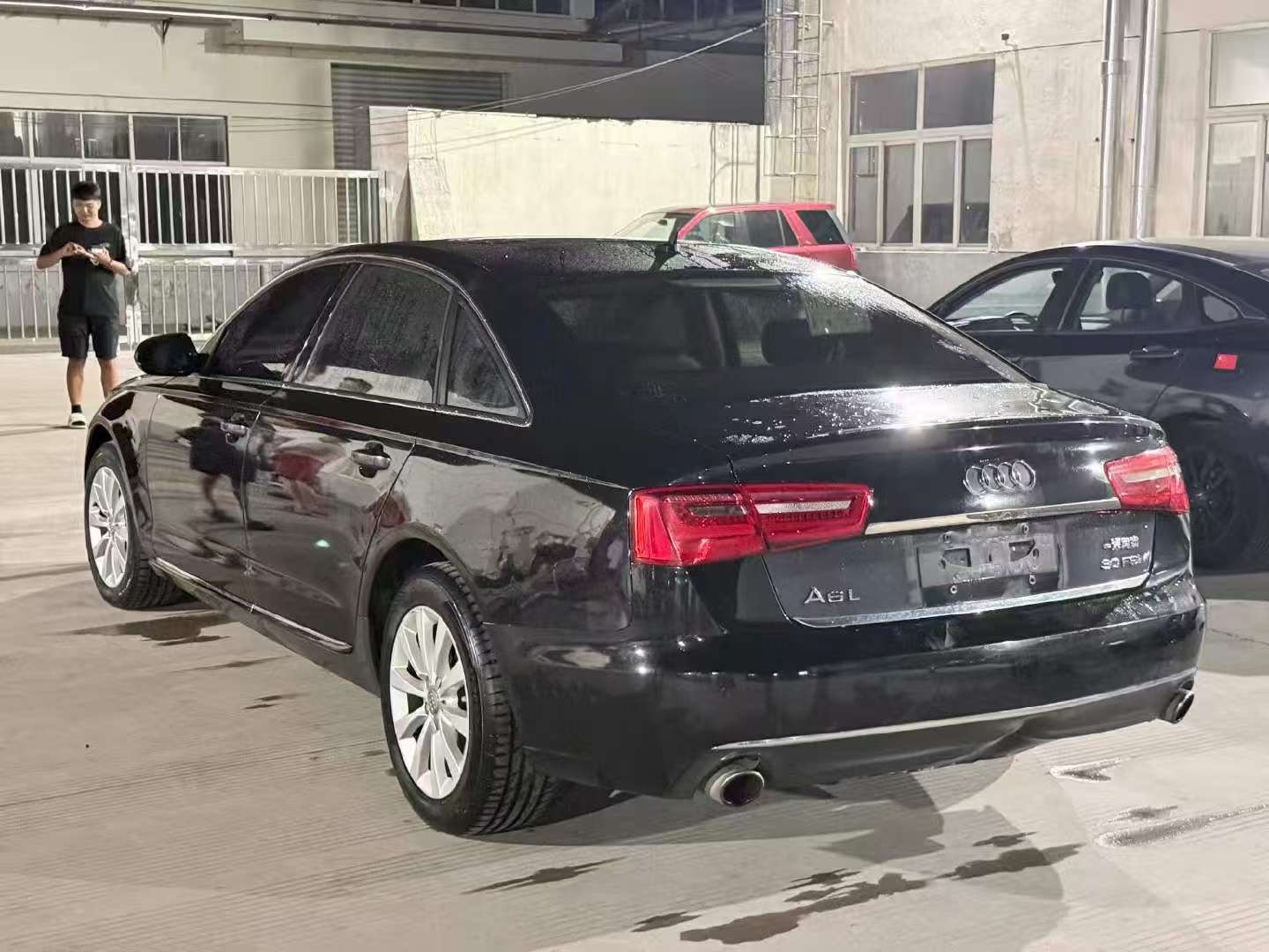 Audi A6 2.5L Automatic Sunroof Four-Seat Heating Hot/Cold Cup Holder 9