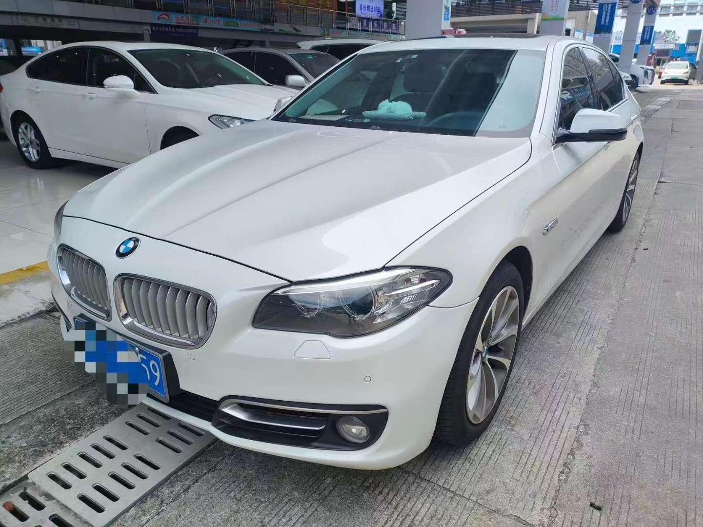 BMW 5 Series 2014 2.0T Luxury Design Package