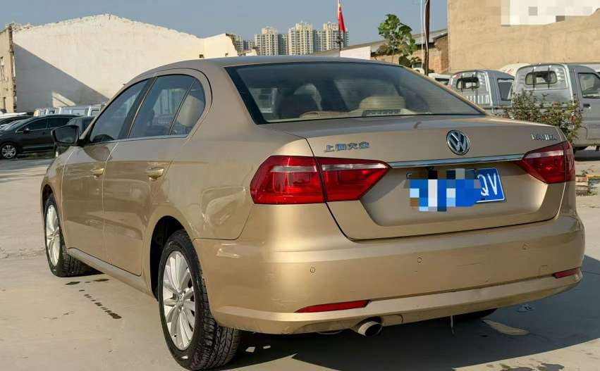Volkswagen Lavida 8