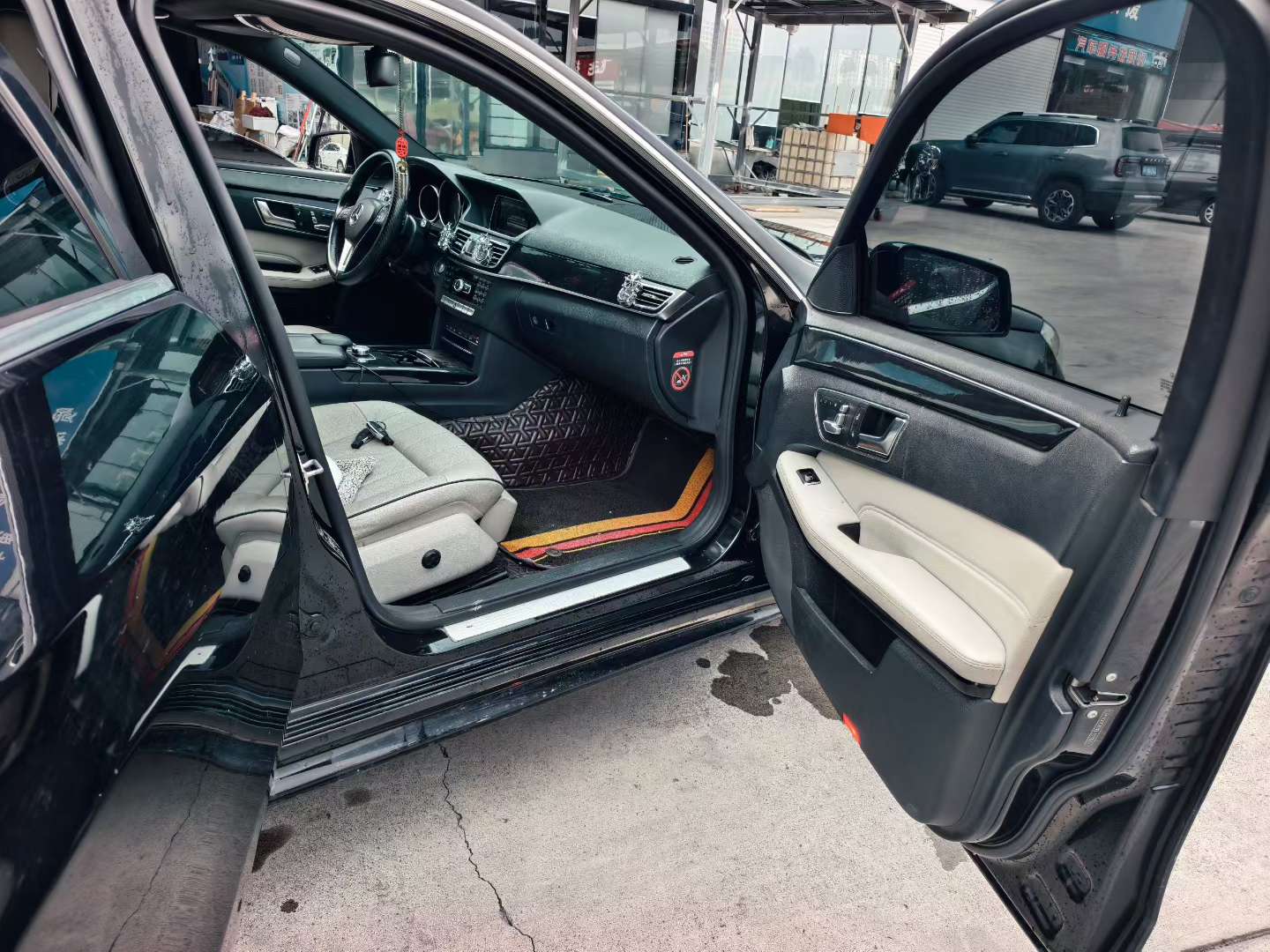 Mercedes-Benz E-Class E260 7