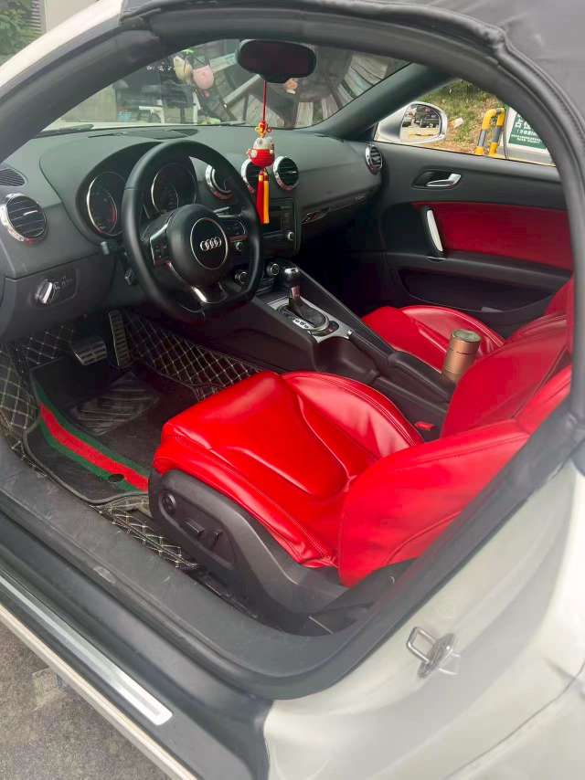 Audi TT 2012 2.0T Convertible 2