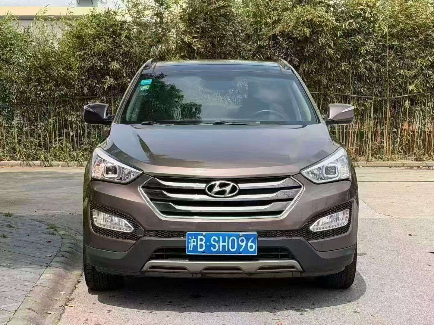 Hyundai Santa Fe 2.0T Automatic Sunroof 5-Seat