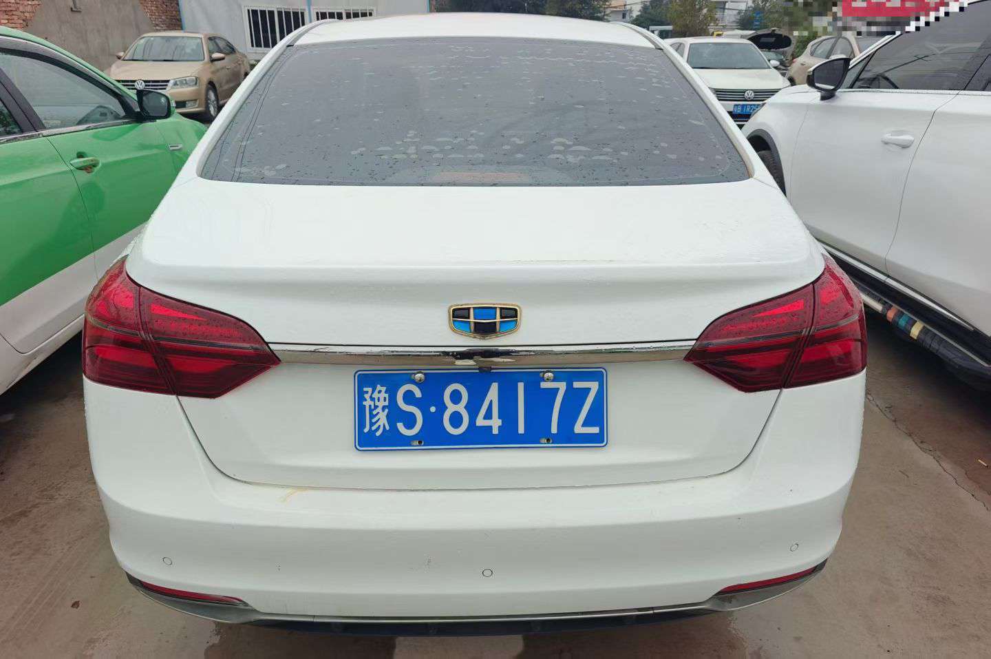 Geely Emgrand 1.5L Manual with Sunroof 7