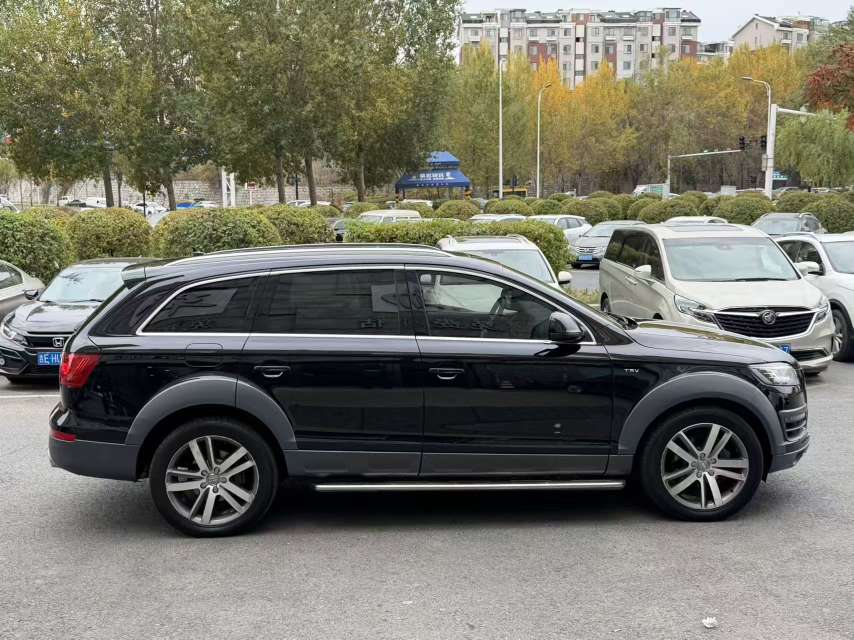 Audi Q7 2015 3.0T AWD Fully Loaded 2