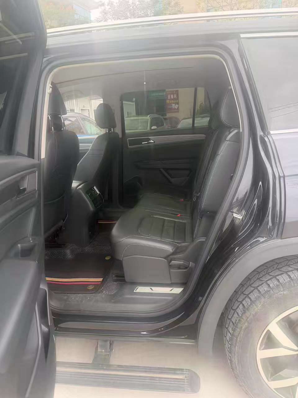 Volkswagen Teramont 2018 330 Luxury 7-Seater 5