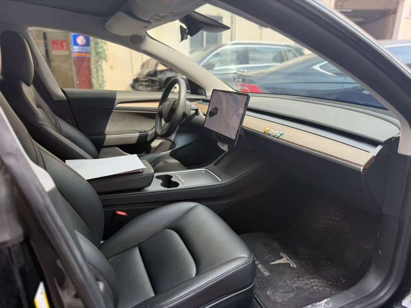 Tesla Model 3 Standard Range Rear-Wheel Drive Plus 7