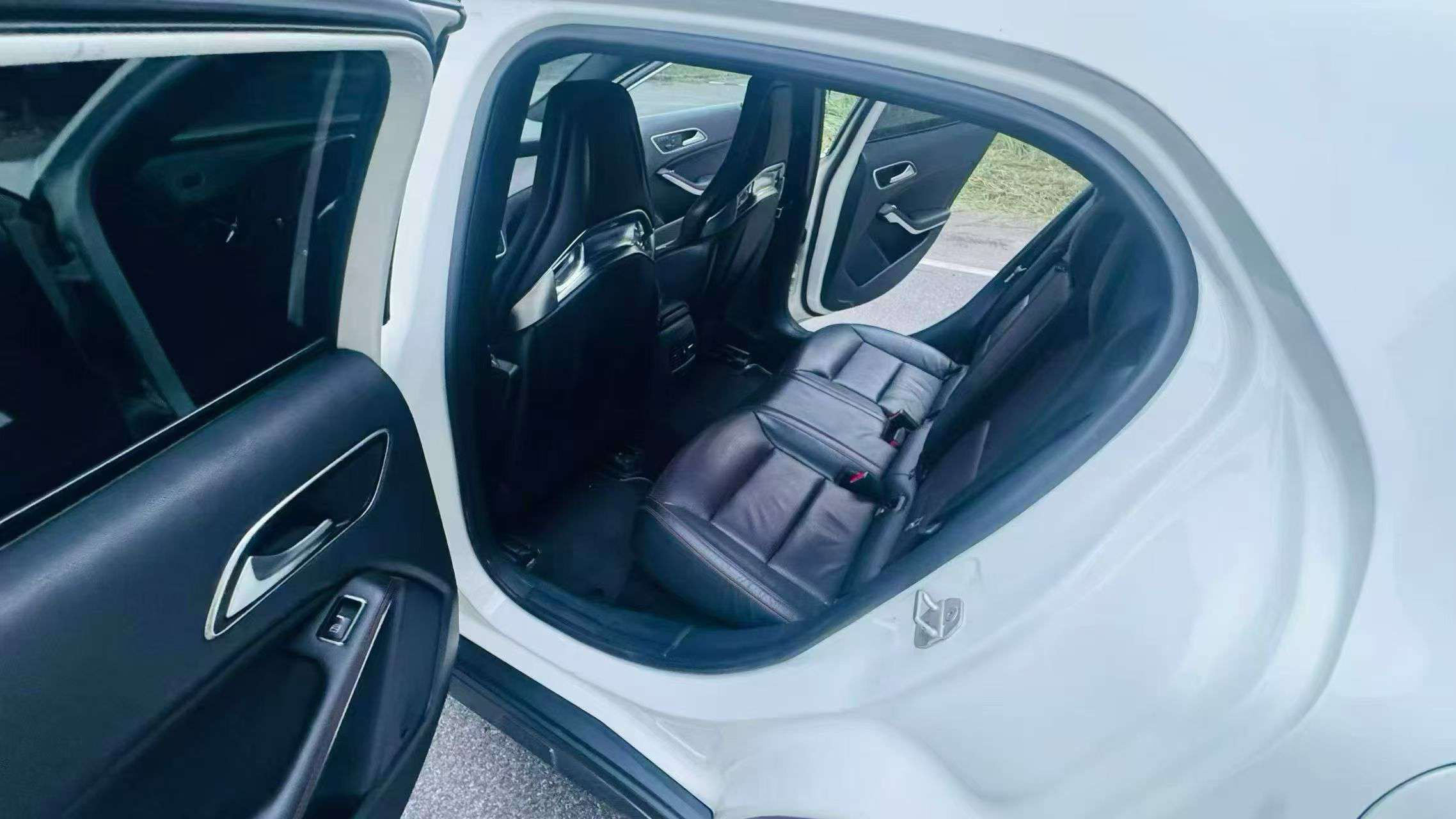 Mercedes-Benz GLA 2015 A45 AMG 5