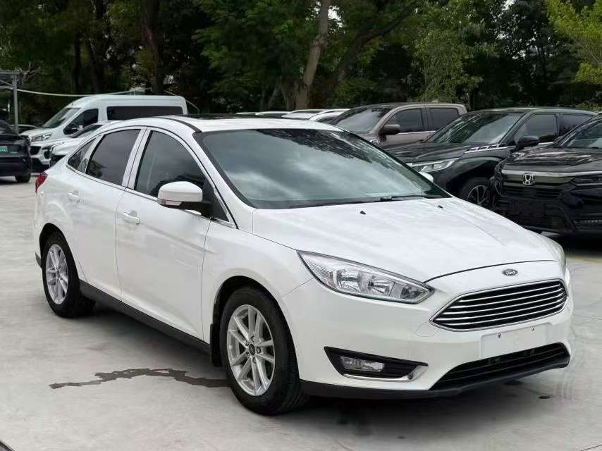 Ford Focus Sedan 1.6L Automatic Trend Edition 2