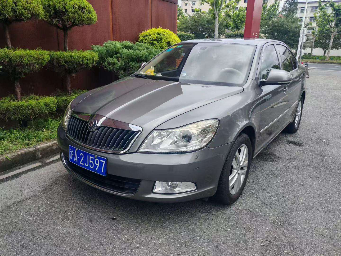 Skoda Octavia 1.6L Yijun Edition