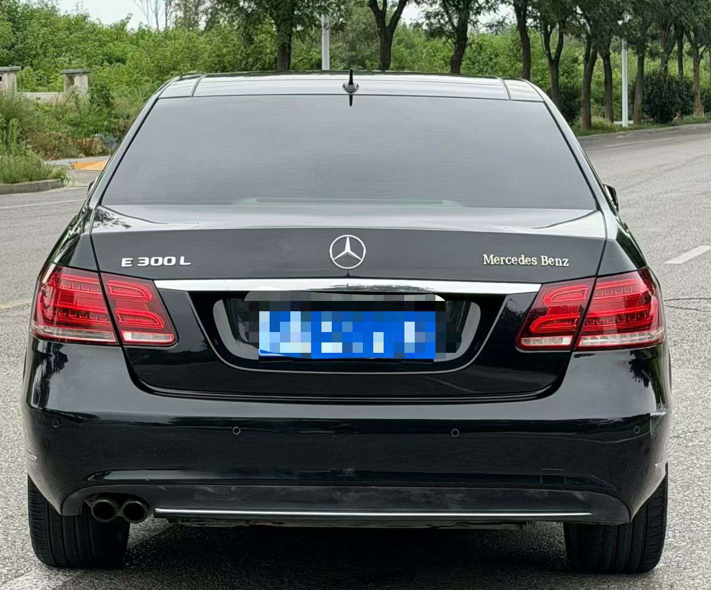 Mercedes-Benz E-Class E260L 1.8T Automatic with Sunroof 7