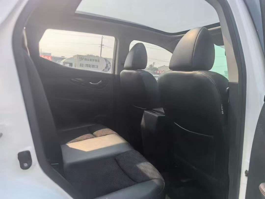 Nissan Qashqai 2.0L 6