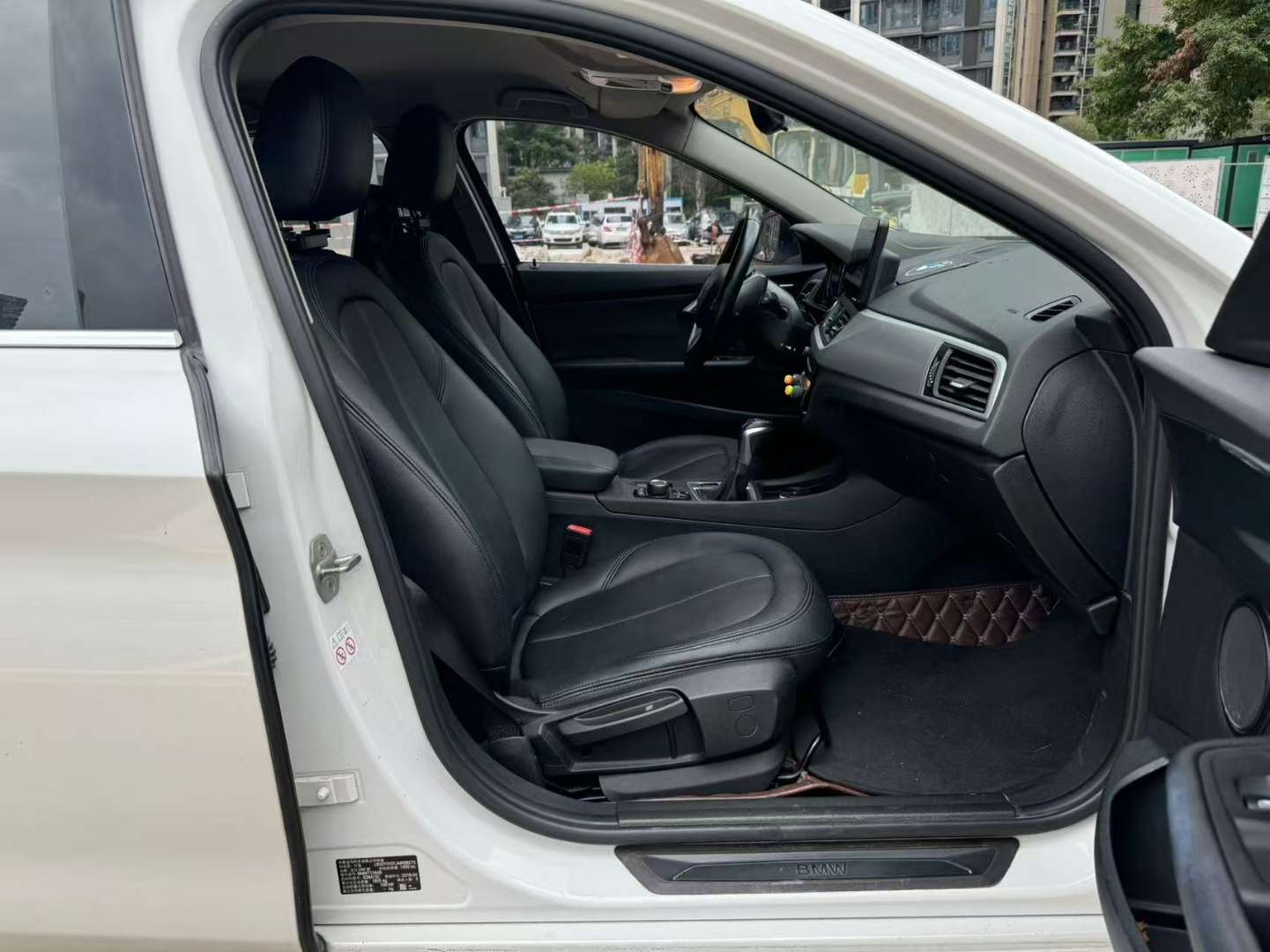 BMW 1 Series 1.5T Fashion Edition 6