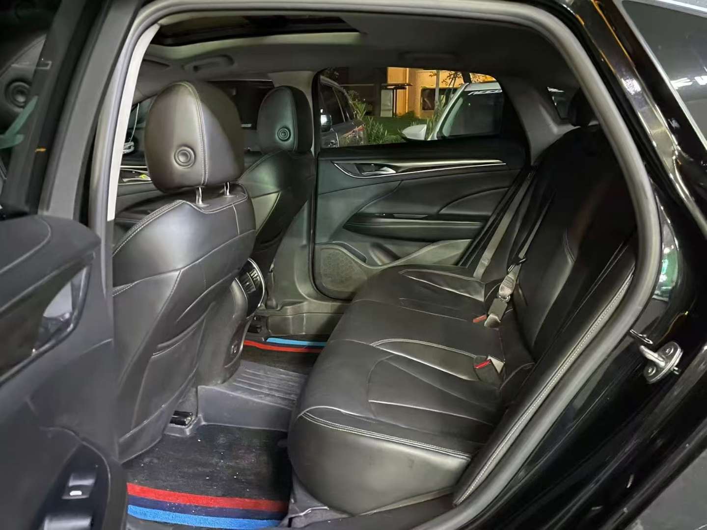 Buick LaCrosse 552T Luxury 4