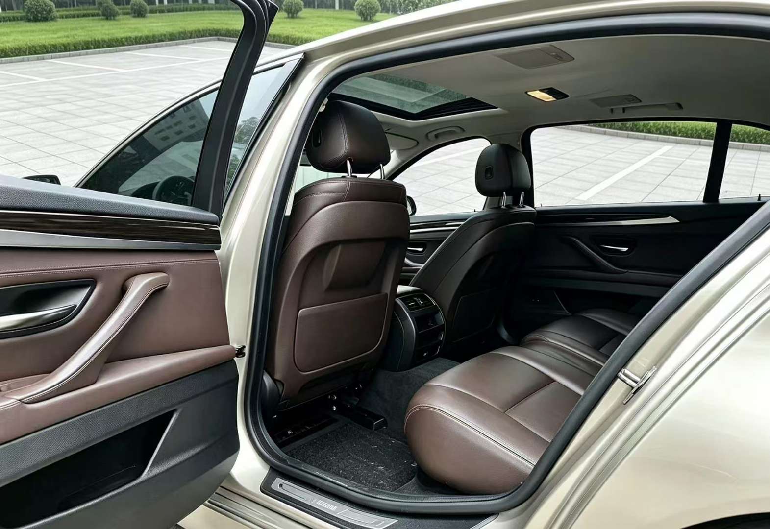 BMW 5 Series 2014 525Li Luxury Design Package 2.0T 4