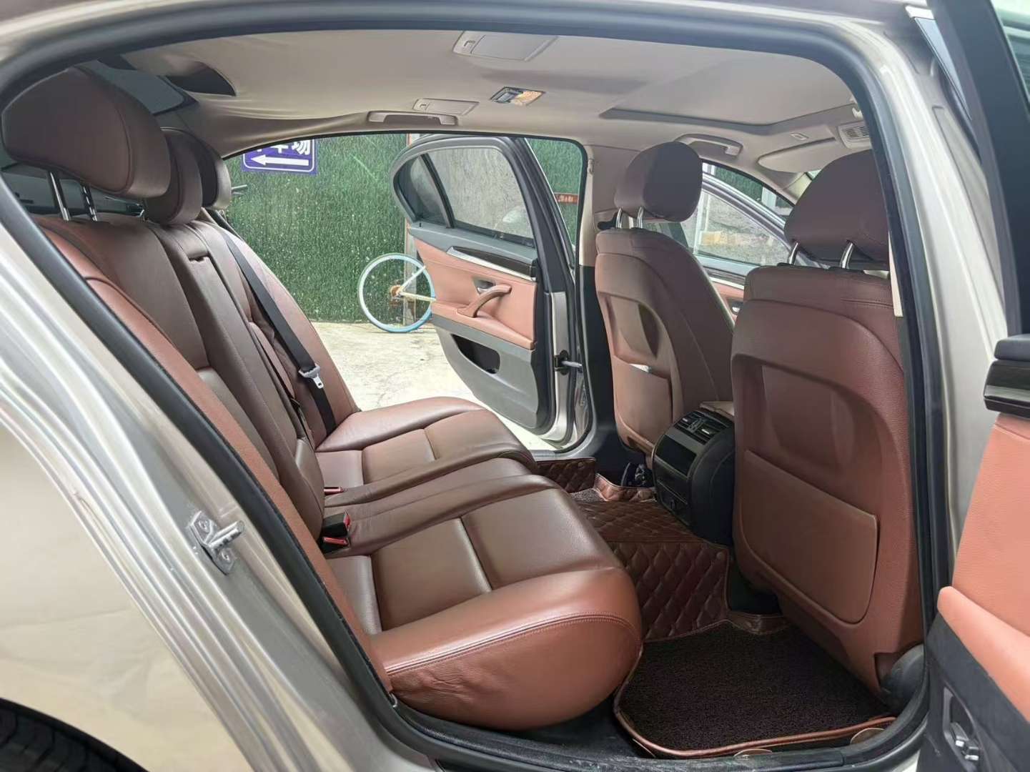 BMW 5 Series 525Li Premium 6